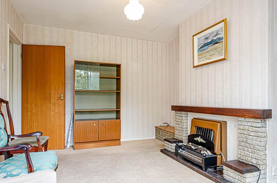 36 Downshire Park East