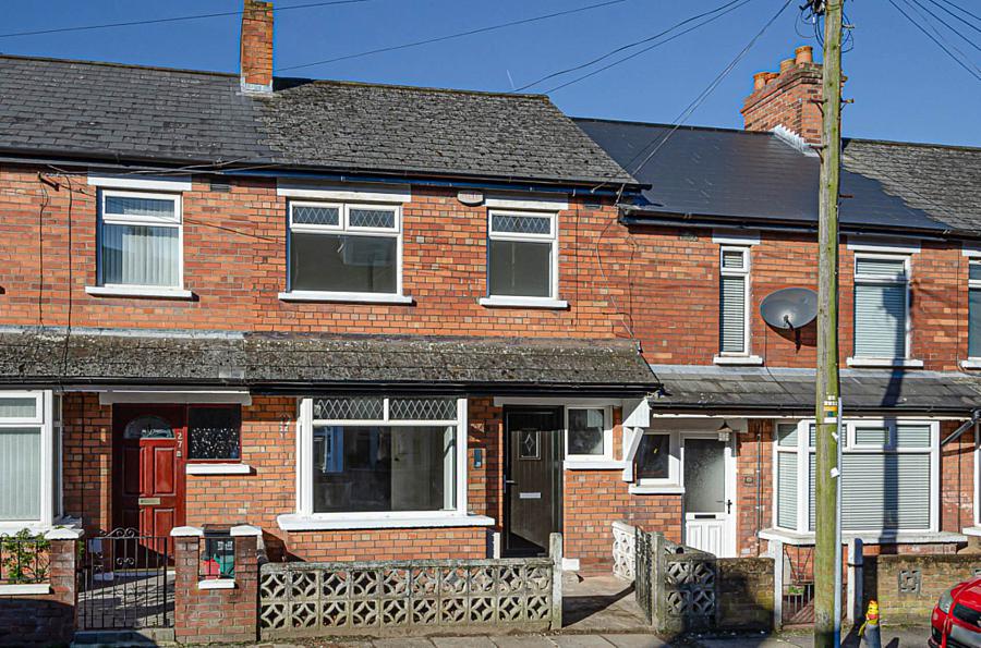 25 Lismain Street