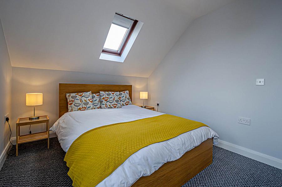 Apt 4 Cherryville Street