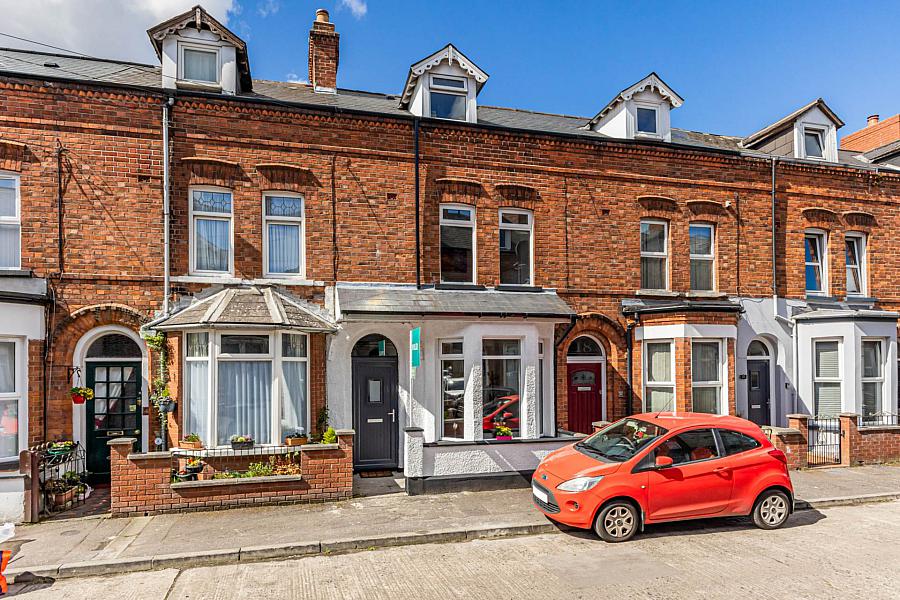 16 Glenbrook Avenue, Bloomfield/ Ballyhackamore, Belfast, BT5 5JP