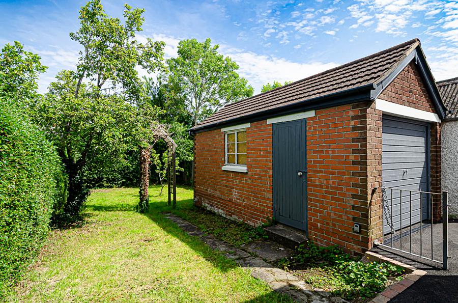 4 Mount Merrion Drive