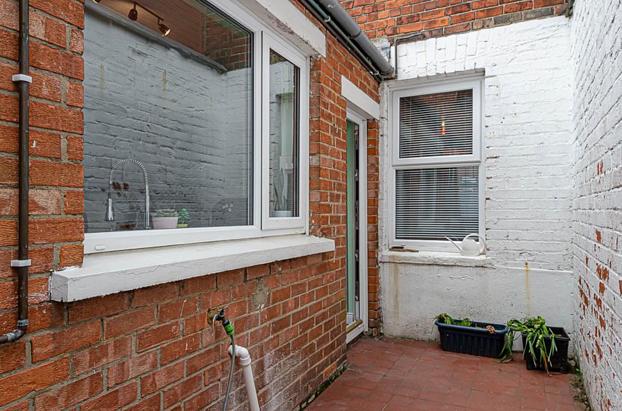 9 Sunwich Street