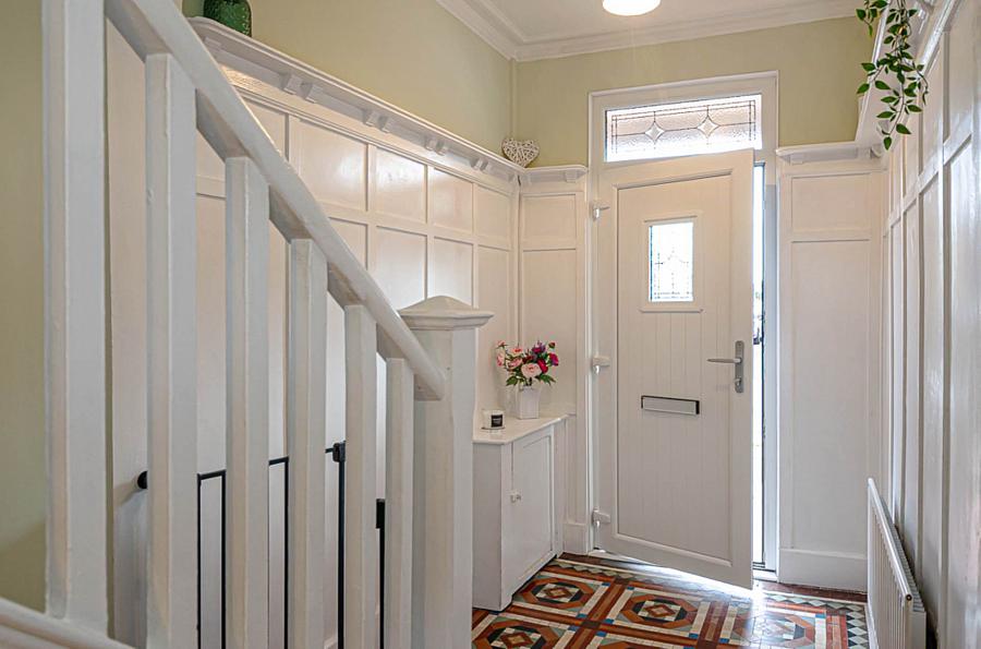 142 Ravenhill Avenue