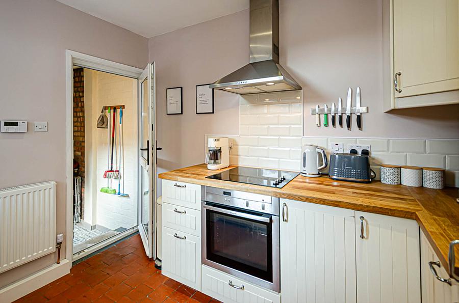 142 Ravenhill Avenue