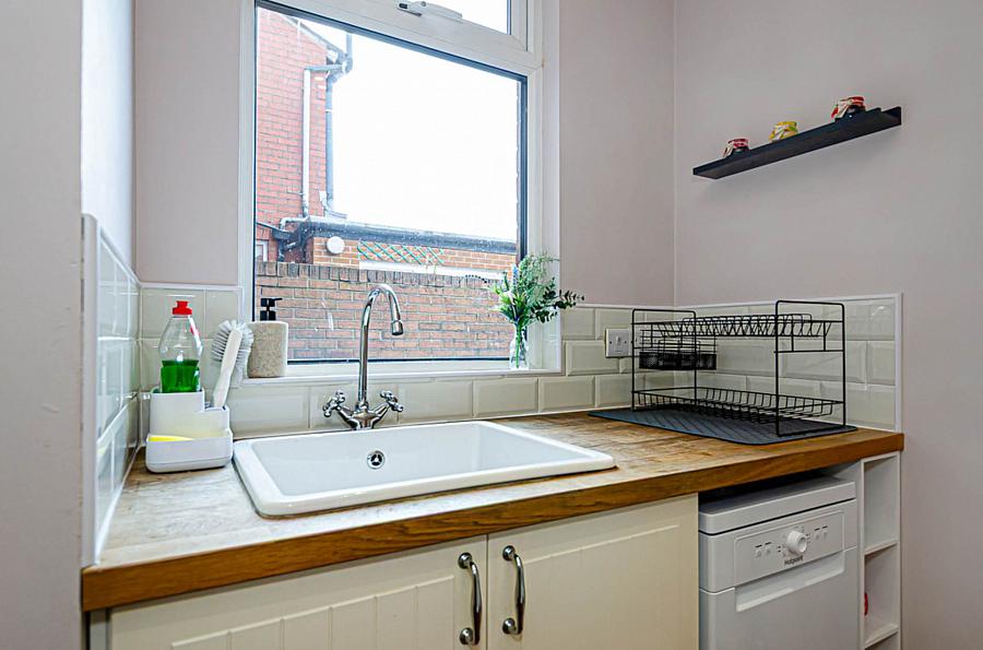 142 Ravenhill Avenue