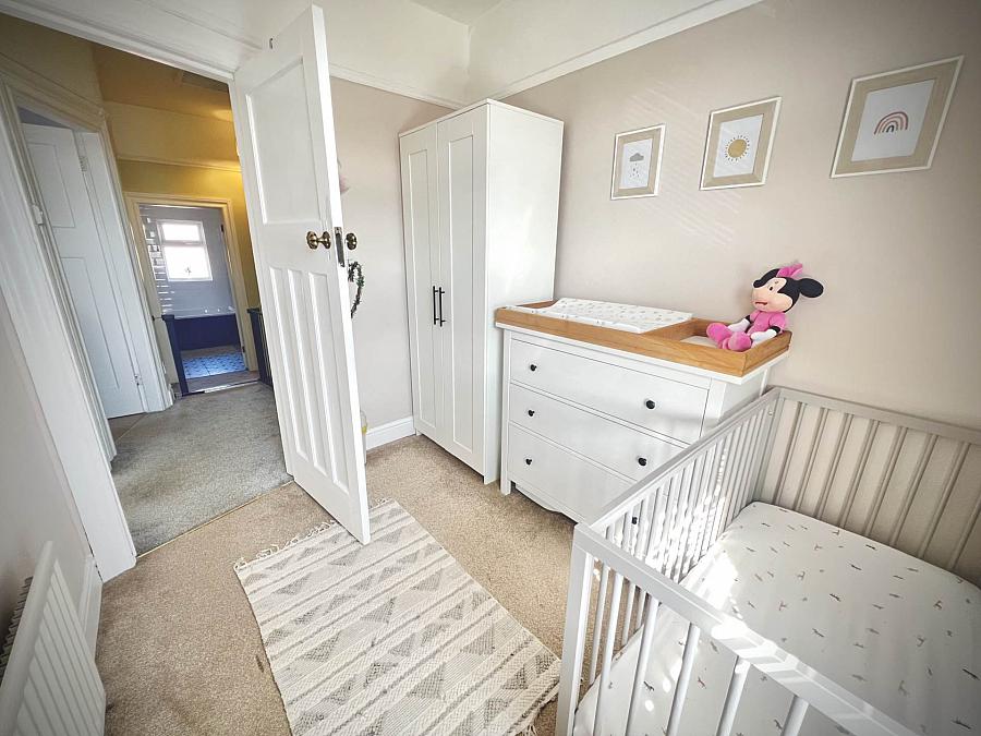 142 Ravenhill Avenue