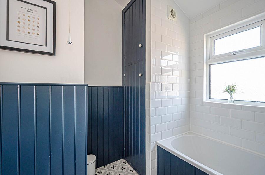 142 Ravenhill Avenue