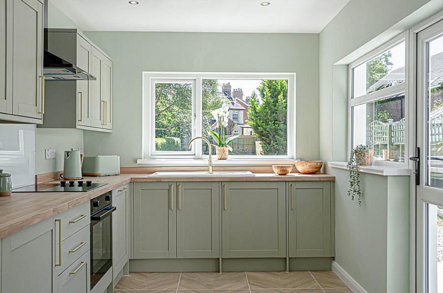 15 Hillsborough Drive