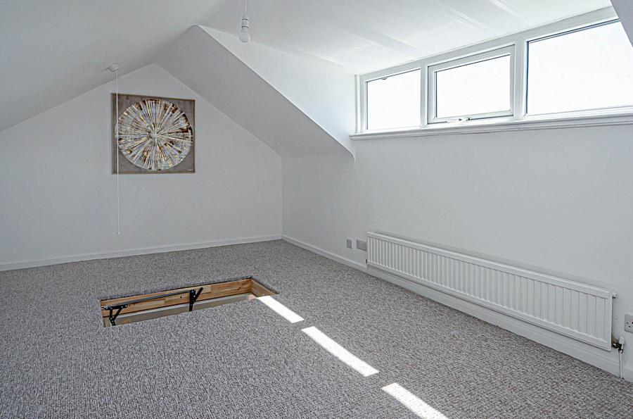 15 Hillsborough Drive