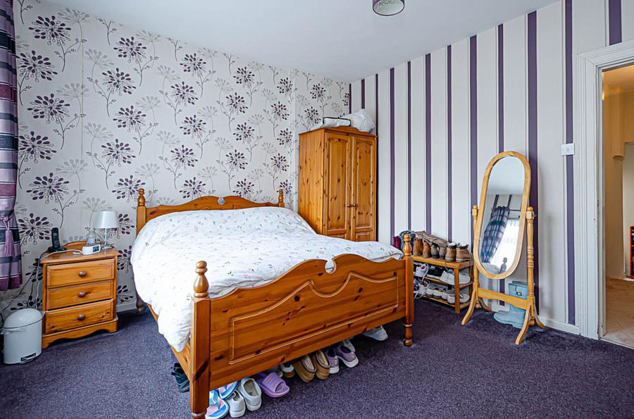 163 Rosebery Road