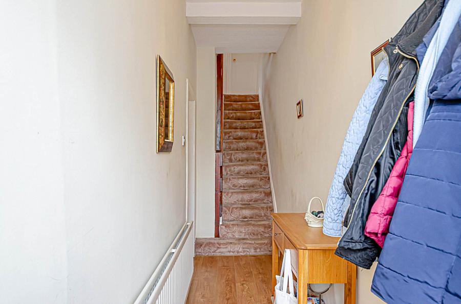 163 Rosebery Road