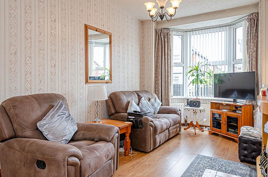 163 Rosebery Road