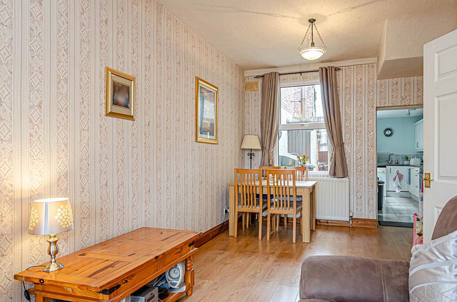163 Rosebery Road
