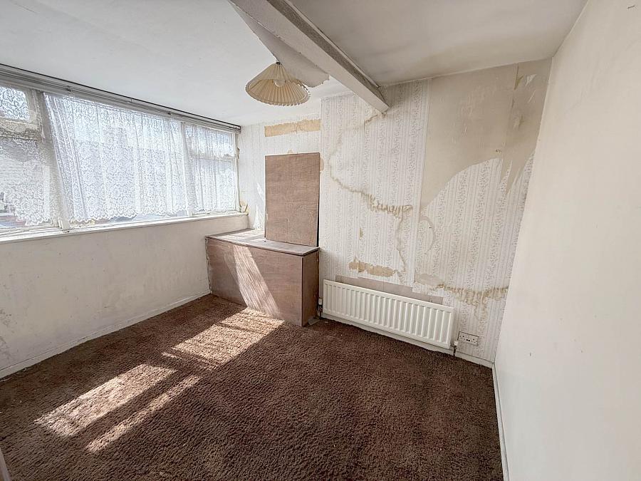 2 Lothair Avenue