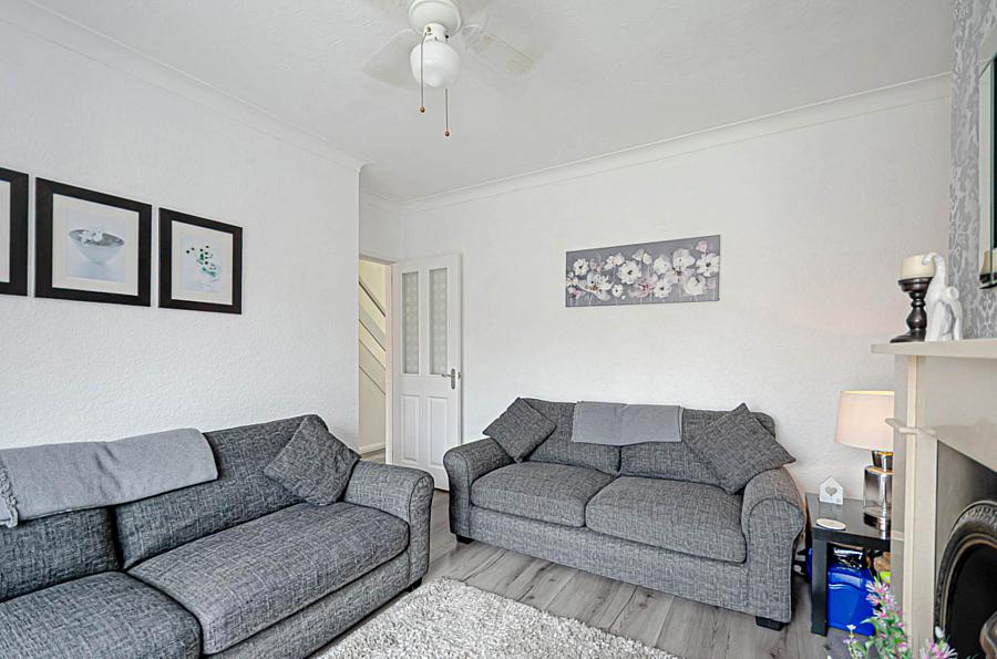 2 Glensharragh Park