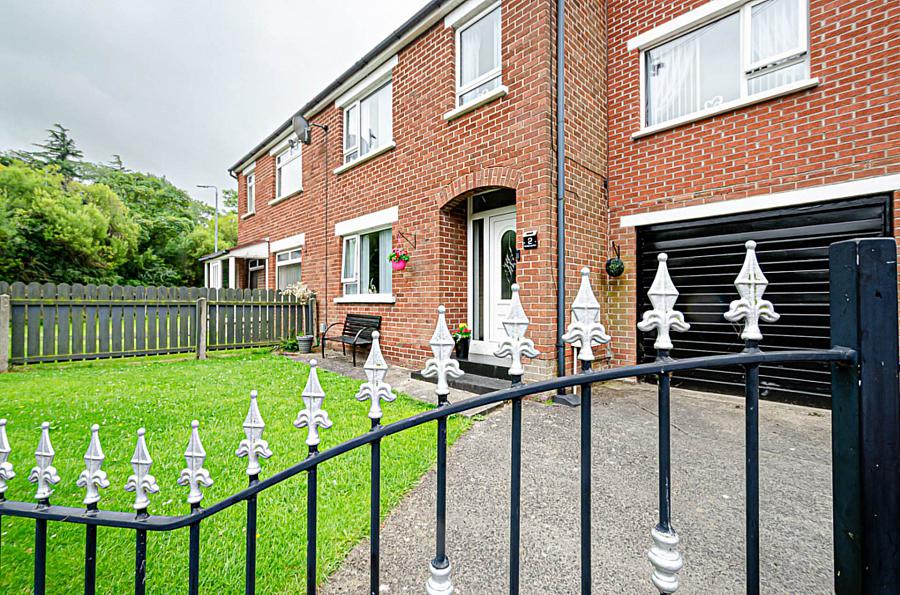 2 Glensharragh Park