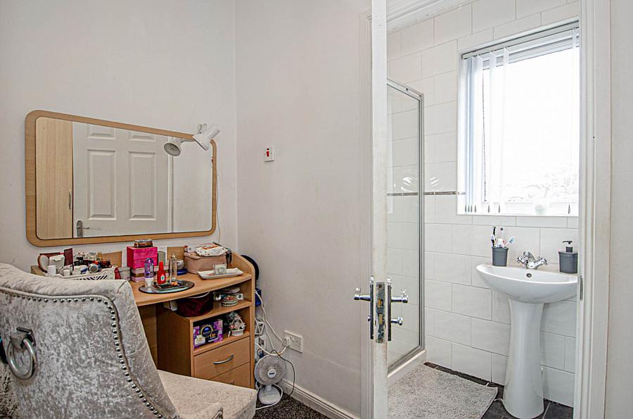 2 Glensharragh Park