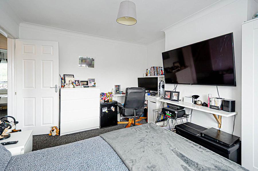 2 Glensharragh Park