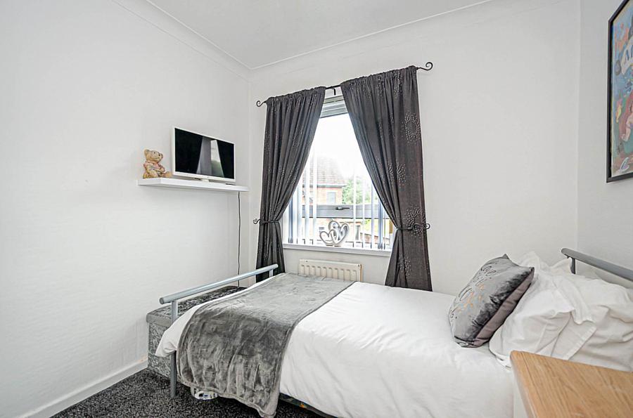 2 Glensharragh Park