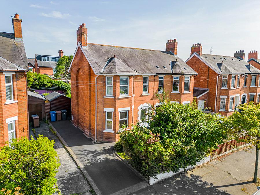 54 Ladas Drive,Belfast, BT6 9FT