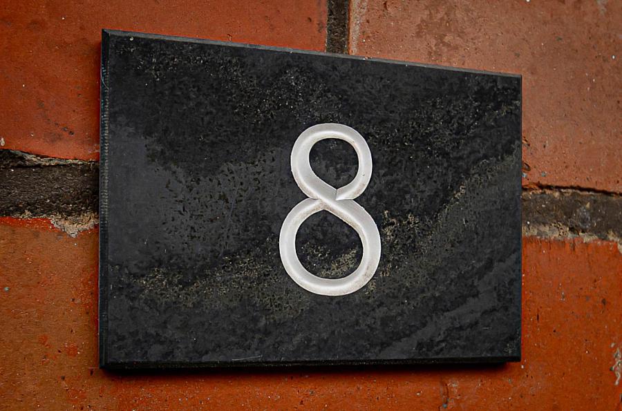 8 Hillsborough Drive