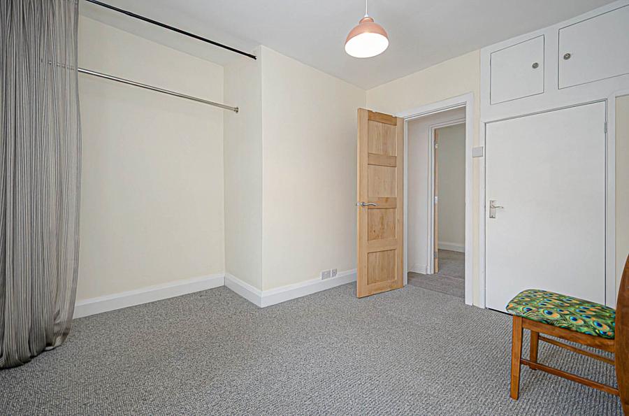 4 Foxglove Street