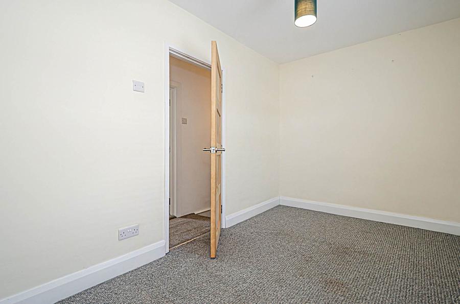 4 Foxglove Street