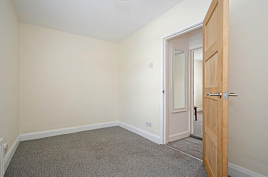 4 Foxglove Street
