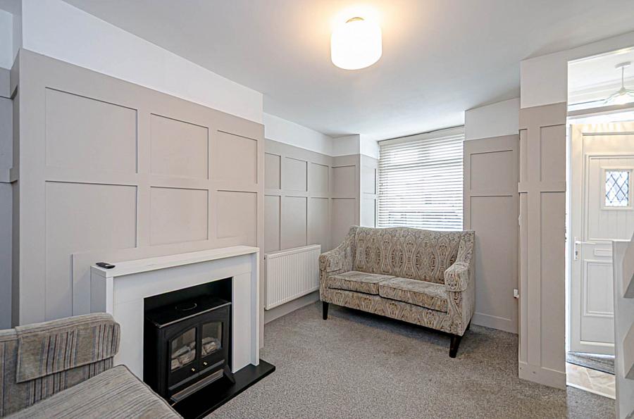 4 Foxglove Street