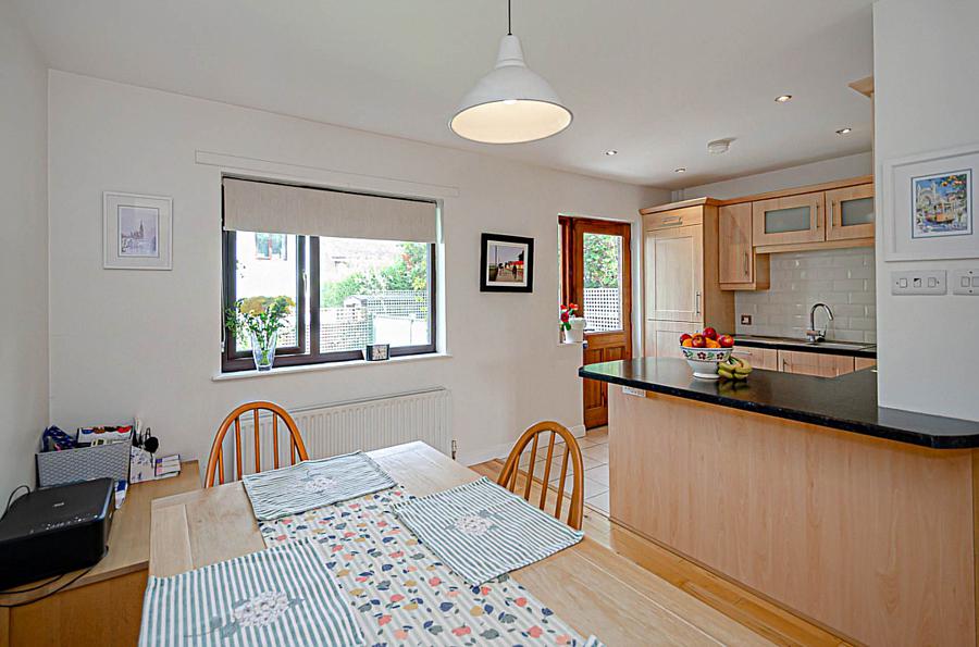 2 Thornhill Grove