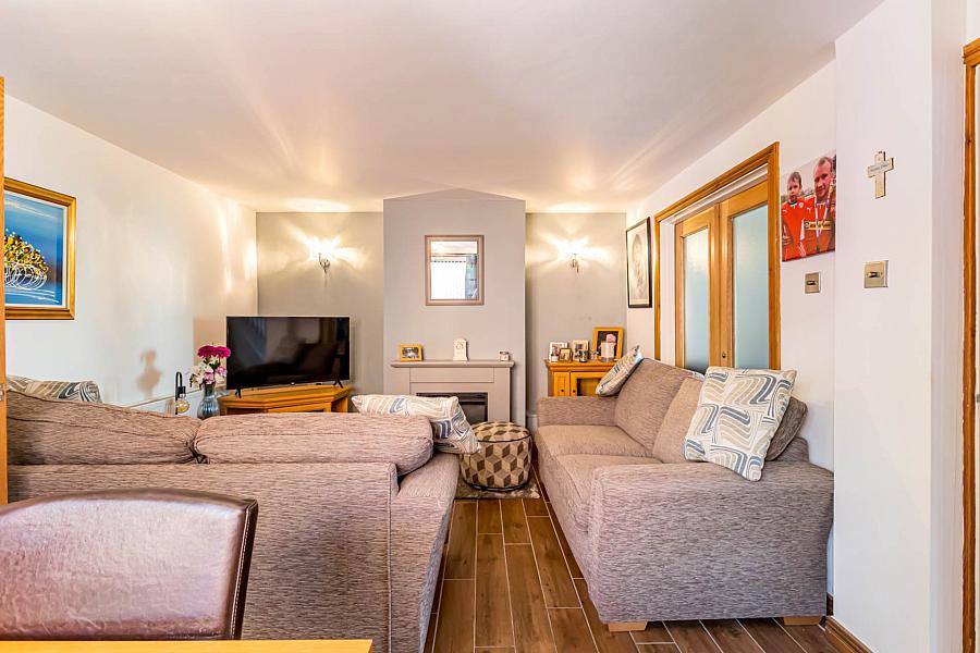 81 Orchardville Gardens