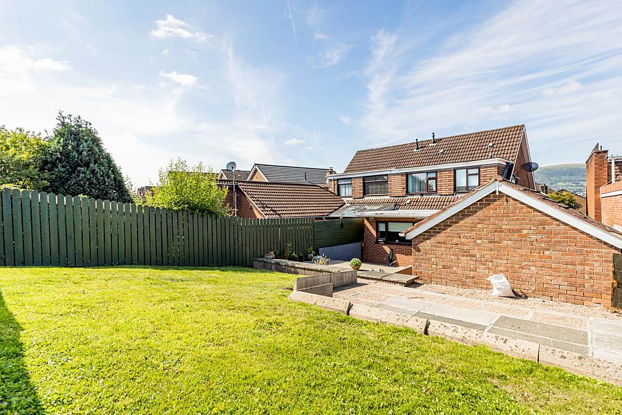 81 Orchardville Gardens