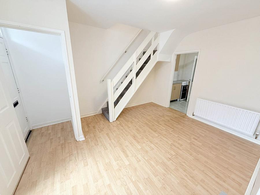 18 Foxglove Street