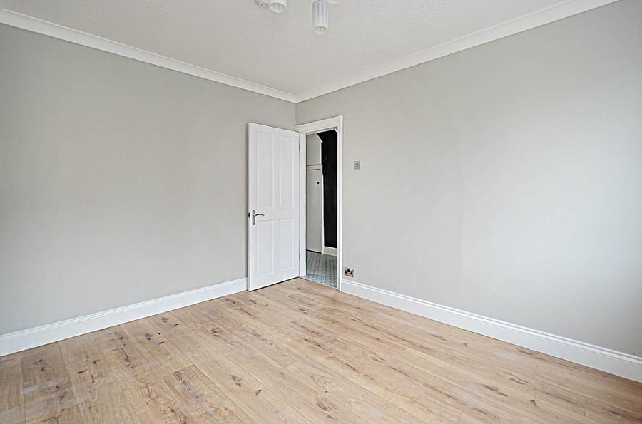 15 Glensharragh Gardens