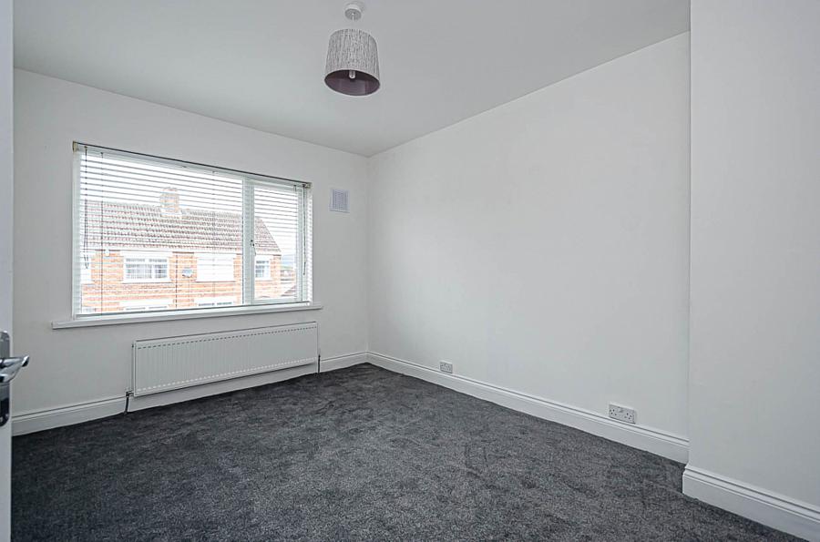 15 Glensharragh Gardens