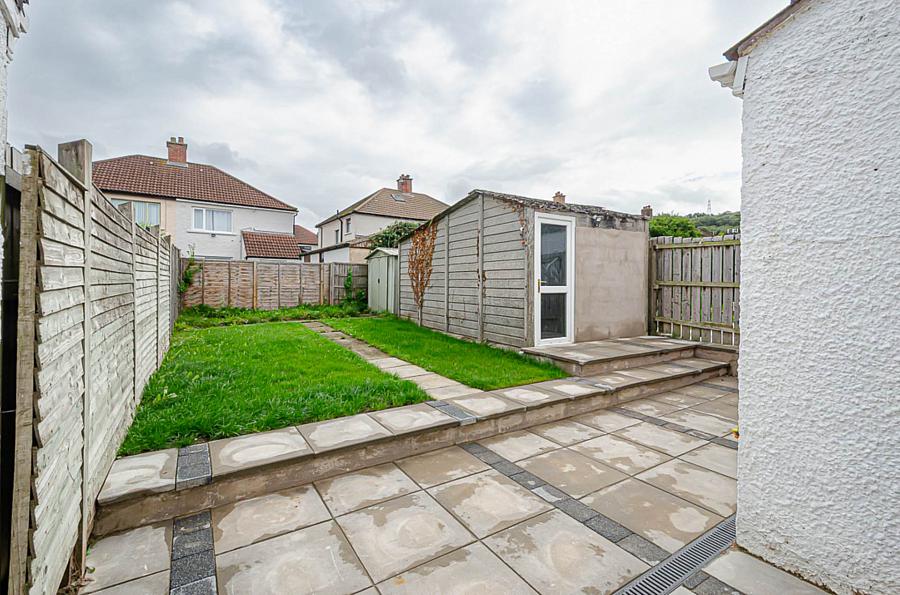 15 Glensharragh Gardens