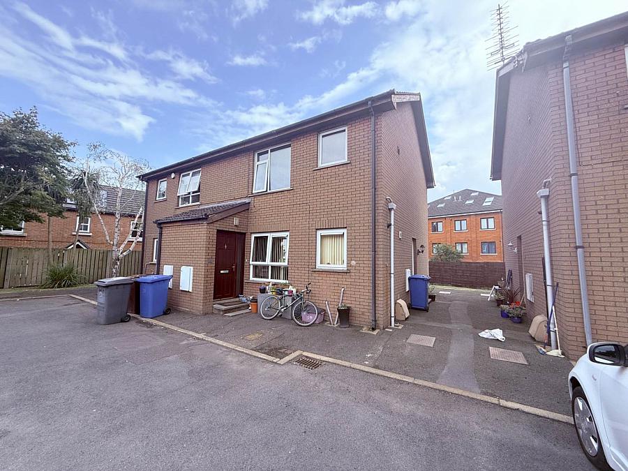 24 Ravenhill Court