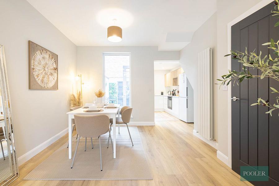 229 Ravenhill Avenue