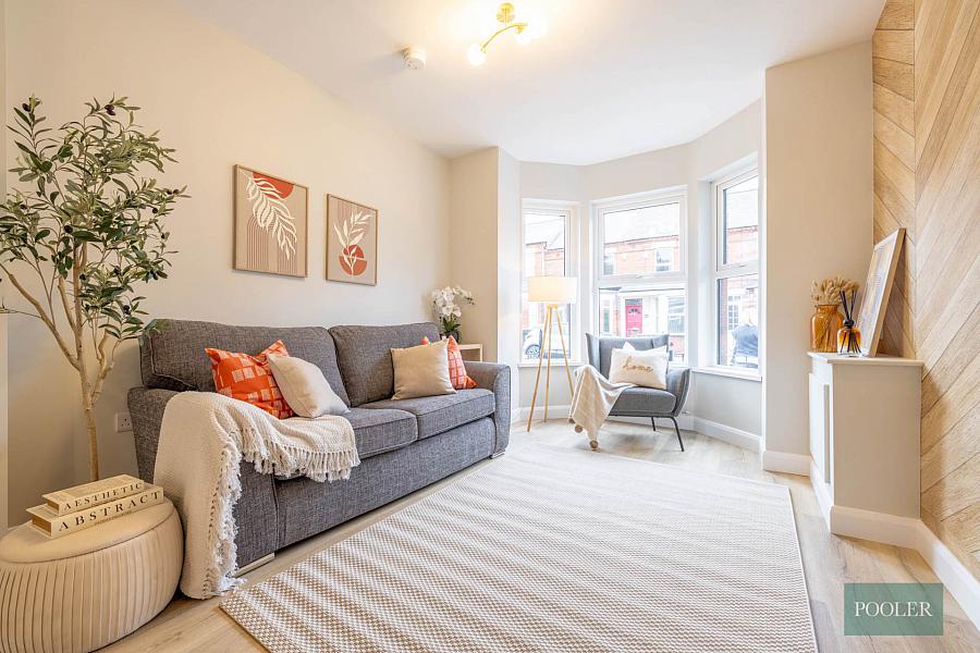 229 Ravenhill Avenue