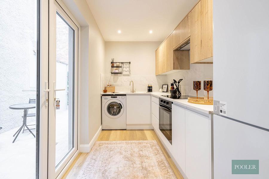 229 Ravenhill Avenue