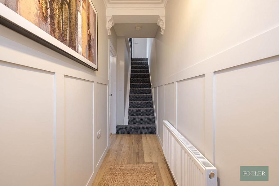 229 Ravenhill Avenue