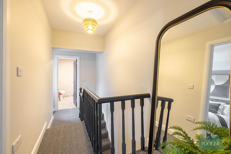 229 Ravenhill Avenue