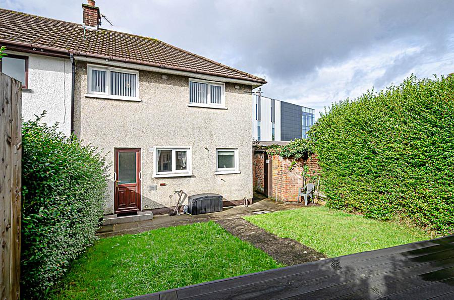 92 Clonduff Drive