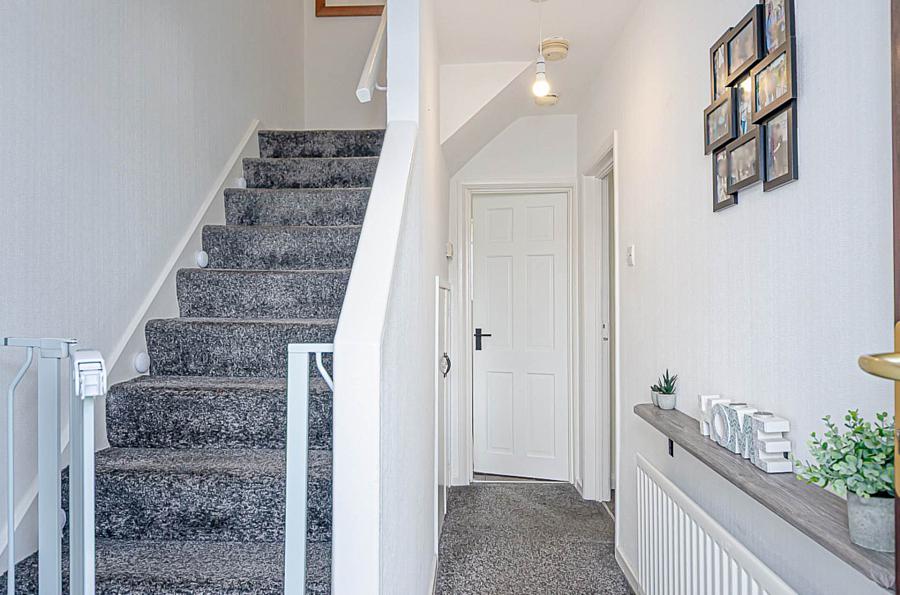 92 Clonduff Drive
