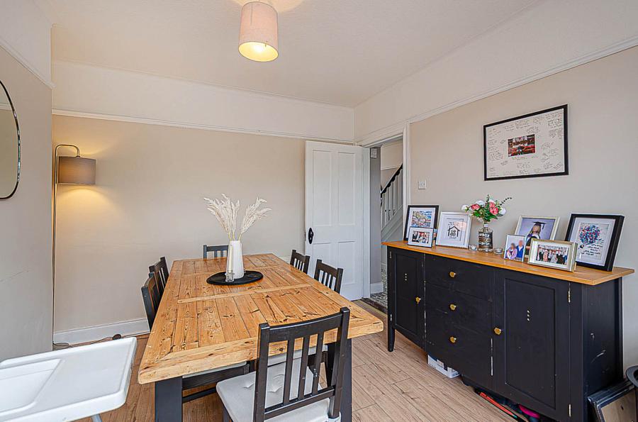 31 Hillsborough Parade