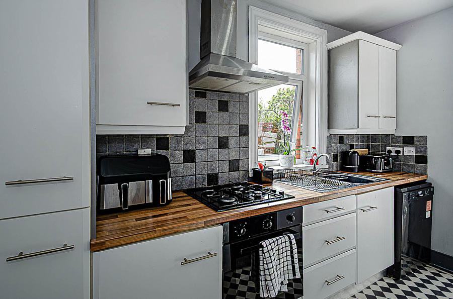 31 Hillsborough Parade