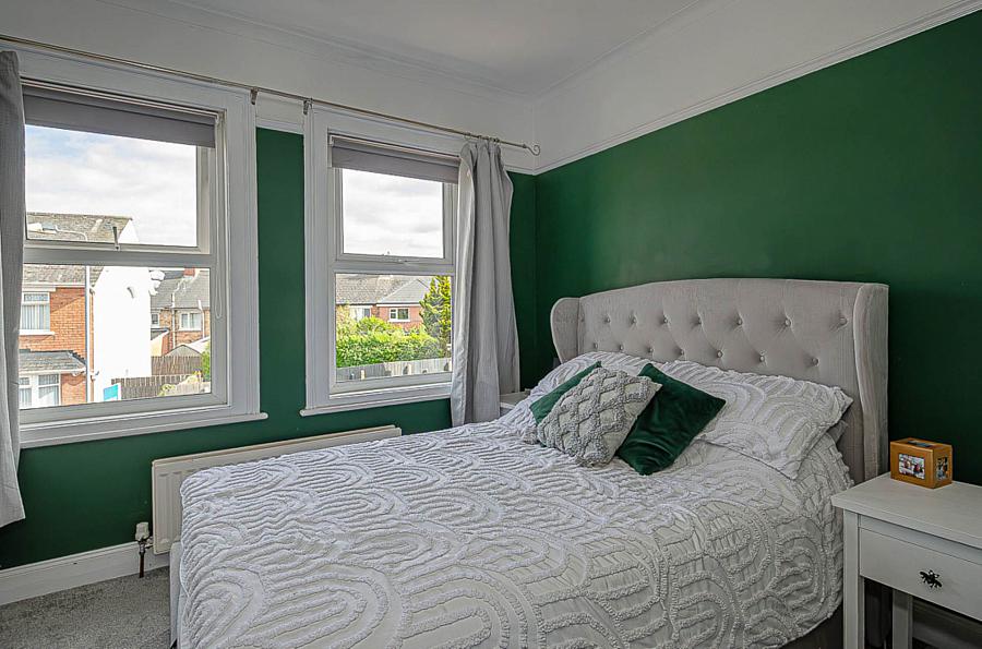 31 Hillsborough Parade