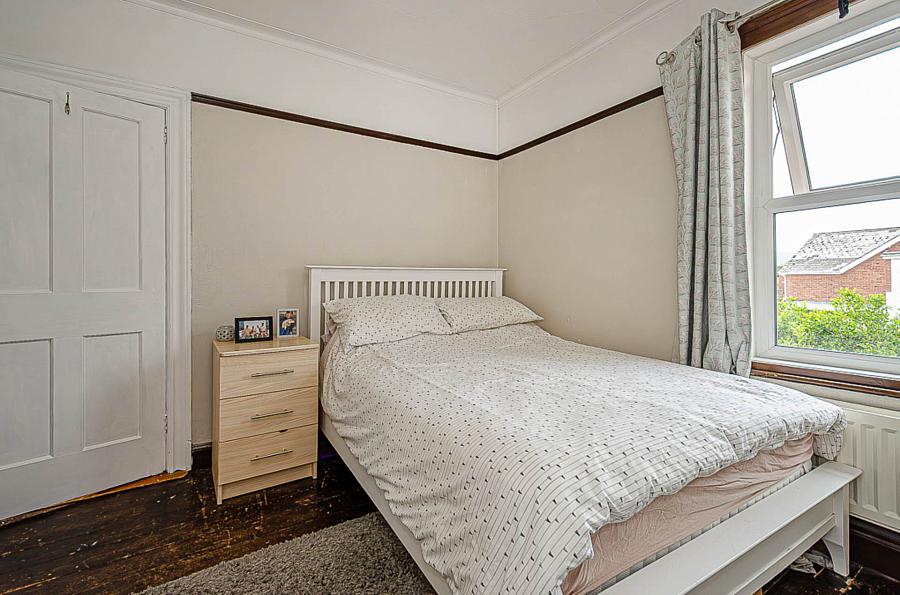 31 Hillsborough Parade