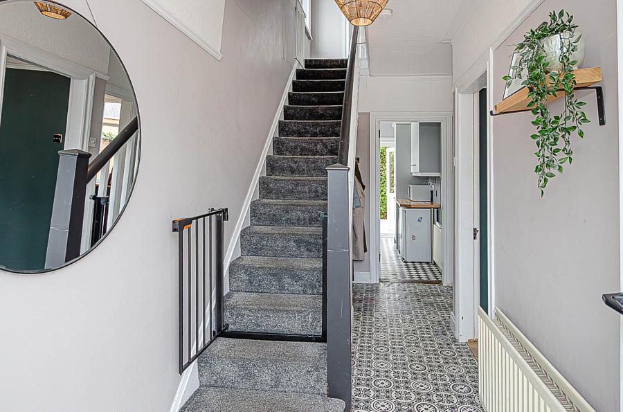 31 Hillsborough Parade