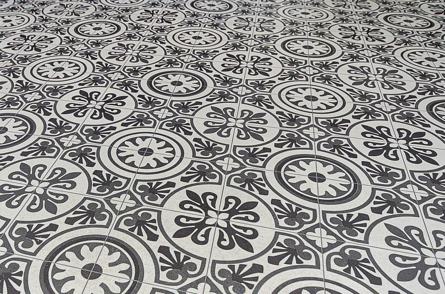 31 Hillsborough Parade